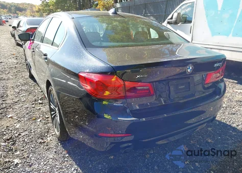 2018 BMW 530I xDrive z USA, uszkodzony, nr VIN WBAJA7C58JWC75924